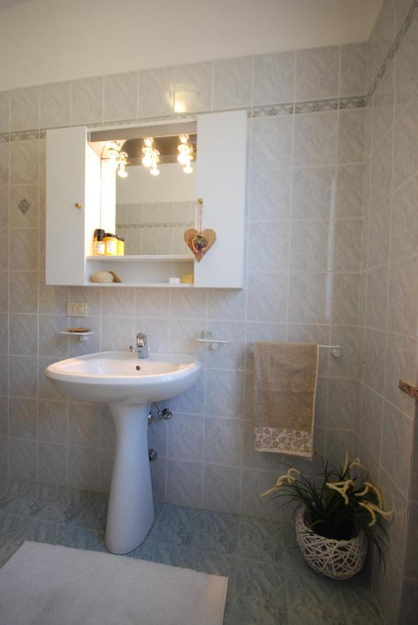 Appartamento Michela 2 - Theater Home Tignale Luaran gambar